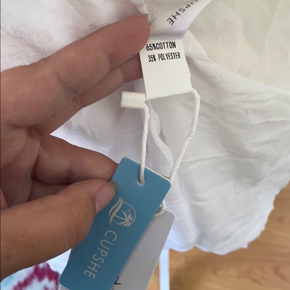 NWT Cupshe WHITE COVER UP WITH PASTEL POM POMS - Picture 8 of 8